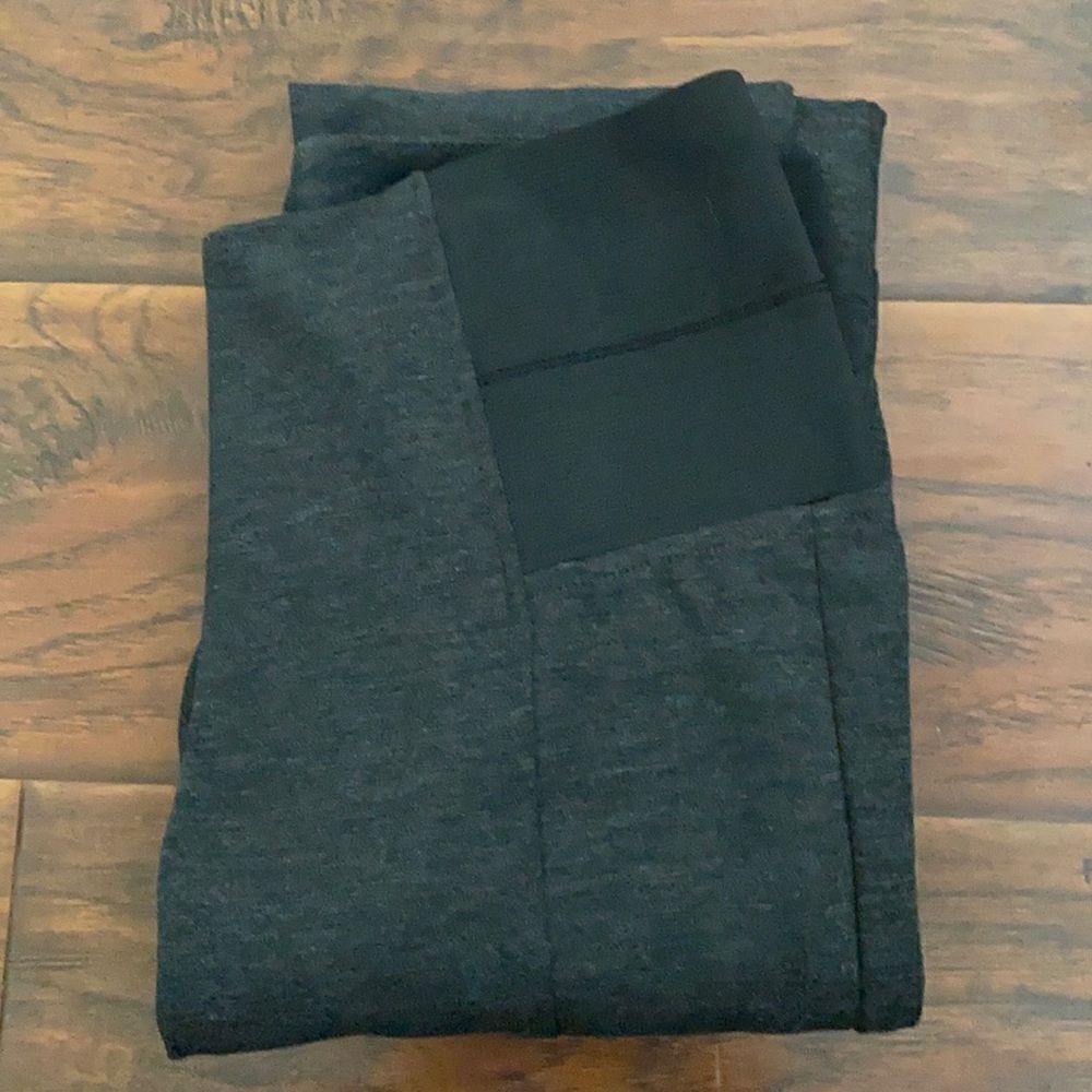 Kut From The Kloth Gray With Black Leggings - Picture 4 of 13